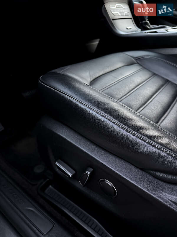 Внедорожник / Кроссовер Ford Edge 2016 в Киеве