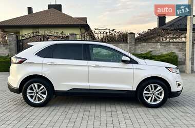 Внедорожник / Кроссовер Ford Edge 2016 в 