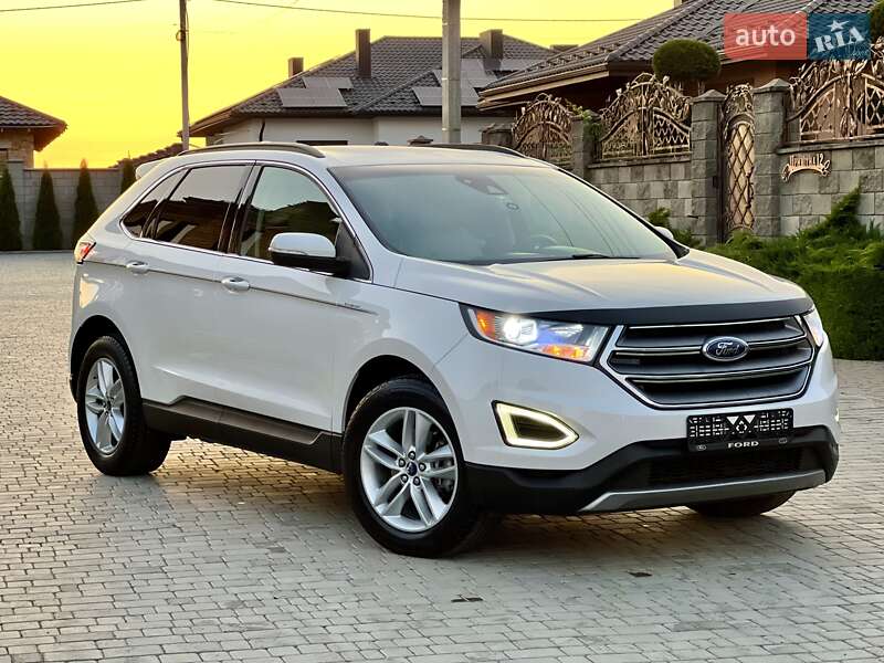 Внедорожник / Кроссовер Ford Edge 2016 в 