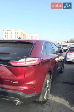 Внедорожник / Кроссовер Ford Edge 2019 в 