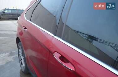 Внедорожник / Кроссовер Ford Edge 2019 в 