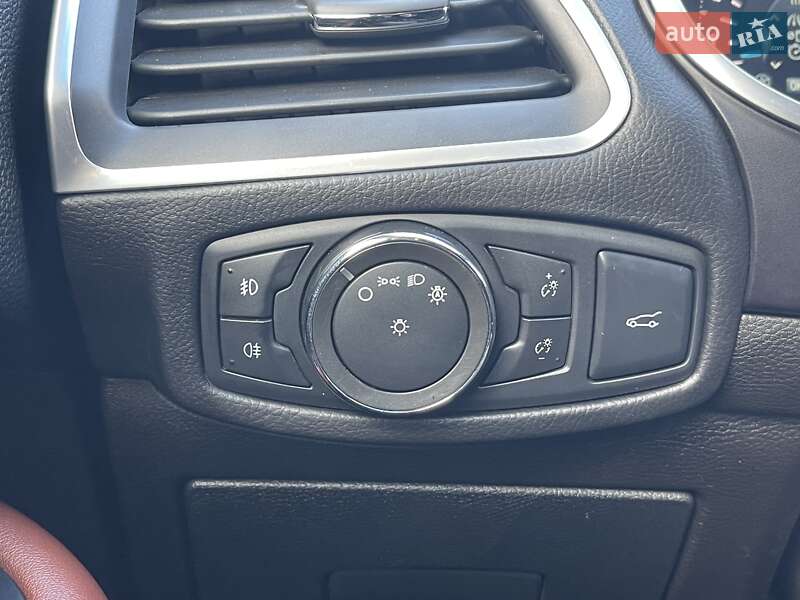 Внедорожник / Кроссовер Ford Edge 2016 в Николаеве