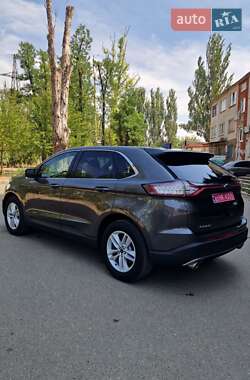 Внедорожник / Кроссовер Ford Edge 2017 в 