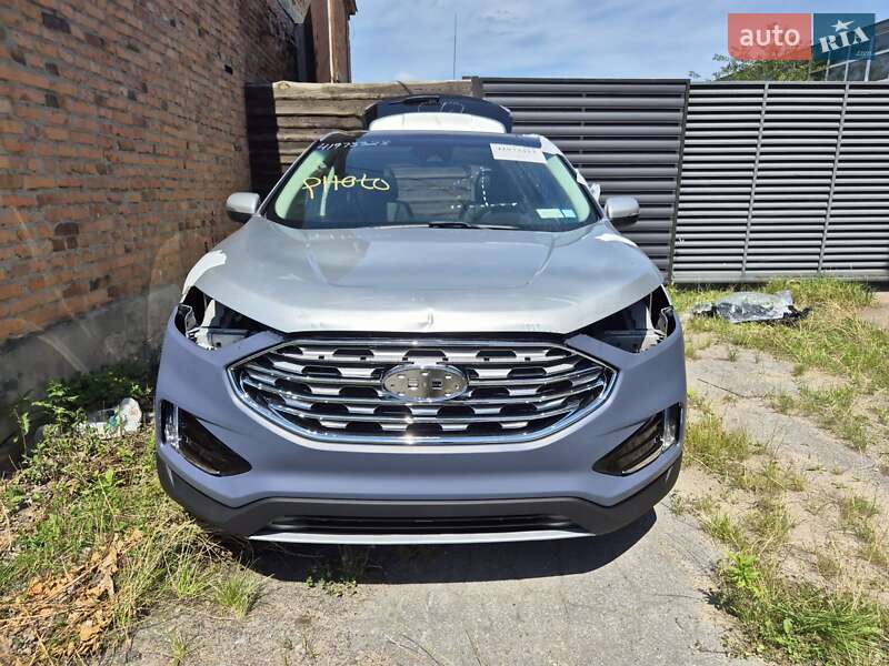 Внедорожник / Кроссовер Ford Edge 2019 в 