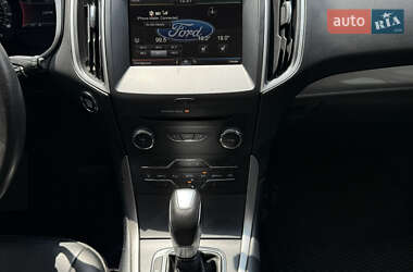 Внедорожник / Кроссовер Ford Edge 2015 в 