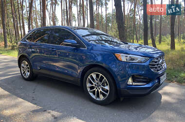 Внедорожник / Кроссовер Ford Edge 2019 в 