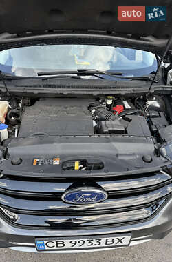 Внедорожник / Кроссовер Ford Edge 2017 в 