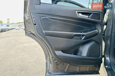 Внедорожник / Кроссовер Ford Edge 2015 в 