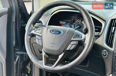 Внедорожник / Кроссовер Ford Edge 2015 в 