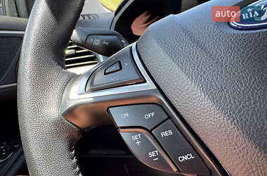 Внедорожник / Кроссовер Ford Edge 2022 в 
