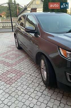 Внедорожник / Кроссовер Ford Edge 2018 в 