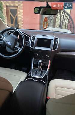 Внедорожник / Кроссовер Ford Edge 2018 в 