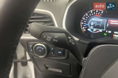 Внедорожник / Кроссовер Ford Edge 2016 в 