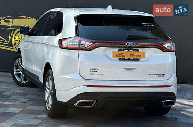 Внедорожник / Кроссовер Ford Edge 2017 в 