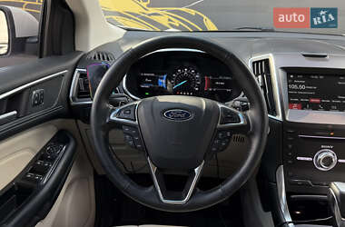 Внедорожник / Кроссовер Ford Edge 2017 в 