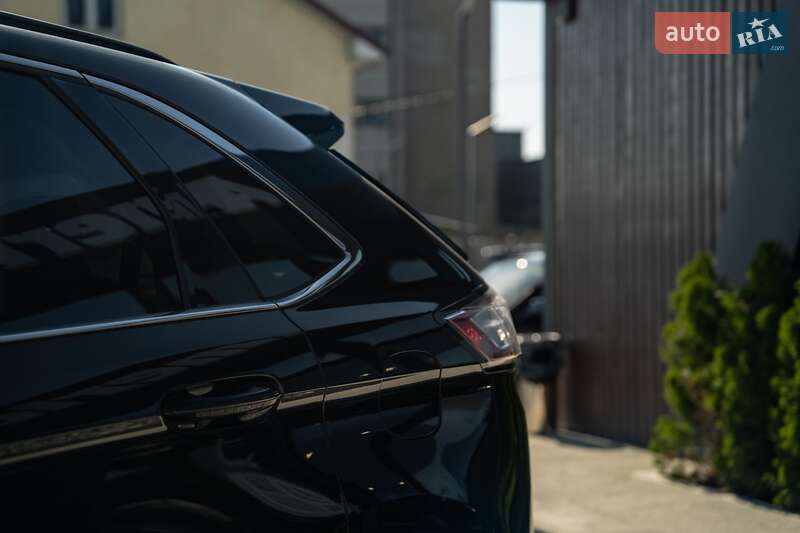 Внедорожник / Кроссовер Ford Edge 2018 в Черновцах