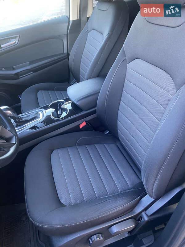 Внедорожник / Кроссовер Ford Edge 2018 в Киеве