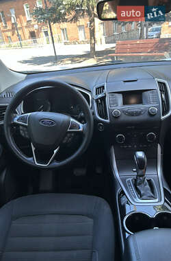Внедорожник / Кроссовер Ford Edge 2016 в 