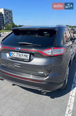 Внедорожник / Кроссовер Ford Edge 2017 в 