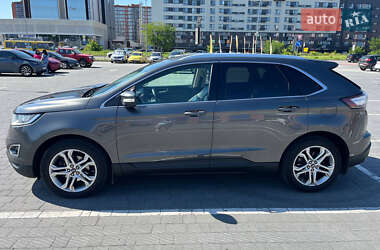 Внедорожник / Кроссовер Ford Edge 2017 в 
