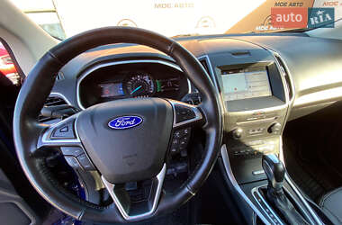 Внедорожник / Кроссовер Ford Edge 2016 в 