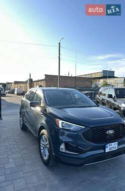 Внедорожник / Кроссовер Ford Edge 2019 в 