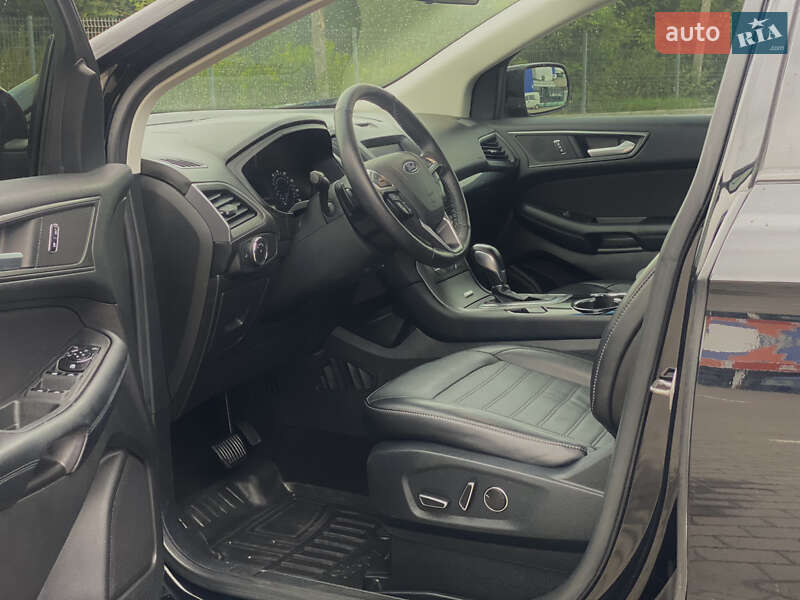 Внедорожник / Кроссовер Ford Edge 2016 в Дубно
