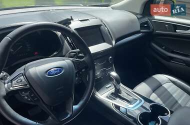 Внедорожник / Кроссовер Ford Edge 2015 в 