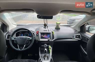 Внедорожник / Кроссовер Ford Edge 2016 в 