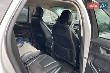 Внедорожник / Кроссовер Ford Edge 2016 в 