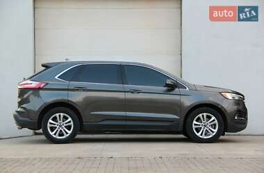 Внедорожник / Кроссовер Ford Edge 2019 в 
