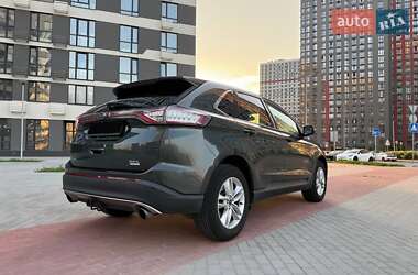 Внедорожник / Кроссовер Ford Edge 2015 в 