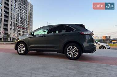 Внедорожник / Кроссовер Ford Edge 2015 в 