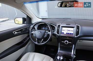 Внедорожник / Кроссовер Ford Edge 2018 в 