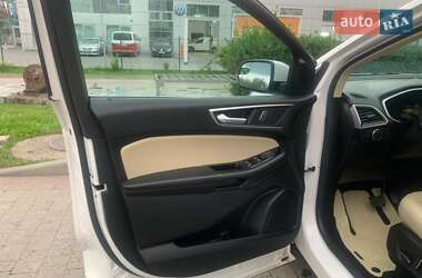 Внедорожник / Кроссовер Ford Edge 2015 в 