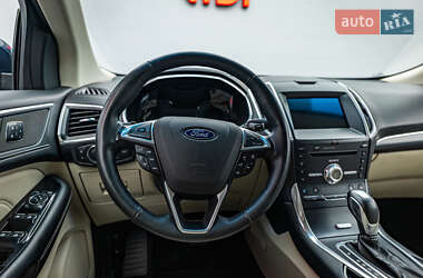 Внедорожник / Кроссовер Ford Edge 2017 в 