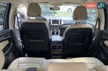 Внедорожник / Кроссовер Ford Edge 2015 в 