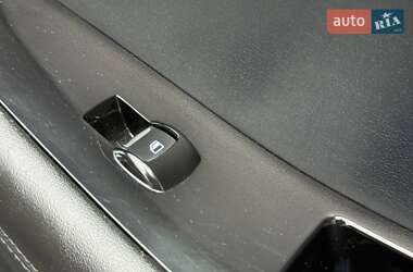 Внедорожник / Кроссовер Ford Edge 2015 в 