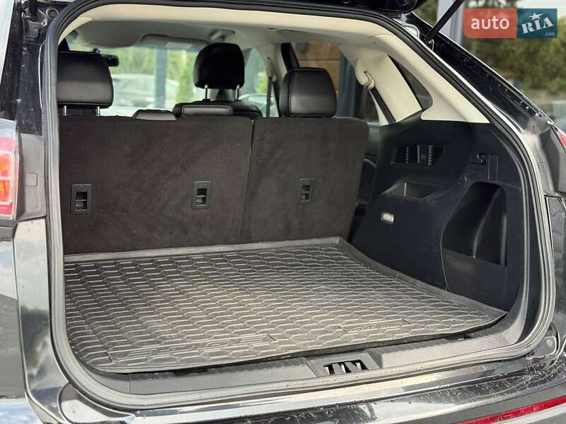 Внедорожник / Кроссовер Ford Edge 2015 в Ровно фото 60 Внедорожник / Кроссовер Ford Edge 2015 в Ровно