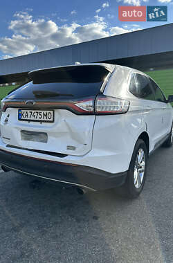 Внедорожник / Кроссовер Ford Edge 2016 в 