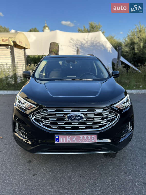 Внедорожник / Кроссовер Ford Edge 2022 в 