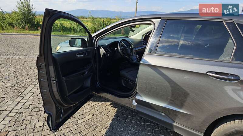 Внедорожник / Кроссовер Ford Edge 2016 в Ужгороде