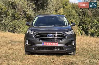 Позашляховик / Кросовер Ford Edge 2022 в 
