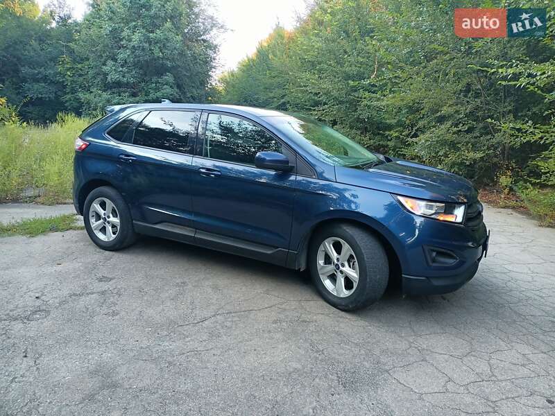 Внедорожник / Кроссовер Ford Edge 2016 в 