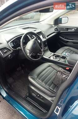 Внедорожник / Кроссовер Ford Edge 2020 в 