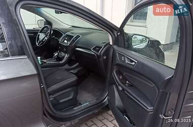 Внедорожник / Кроссовер Ford Edge 2017 в 