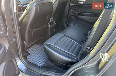Внедорожник / Кроссовер Ford Edge 2017 в 