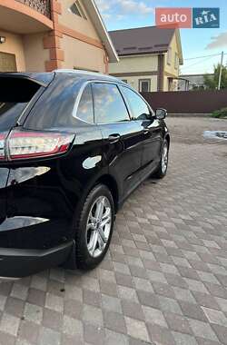 Внедорожник / Кроссовер Ford Edge 2017 в 