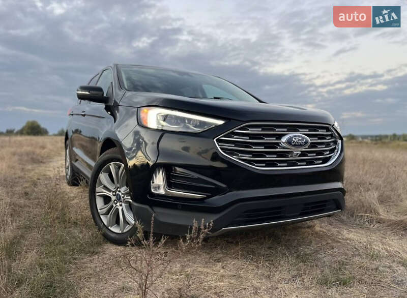 Внедорожник / Кроссовер Ford Edge 2019 в 