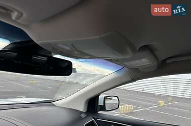 Внедорожник / Кроссовер Ford Edge 2019 в 